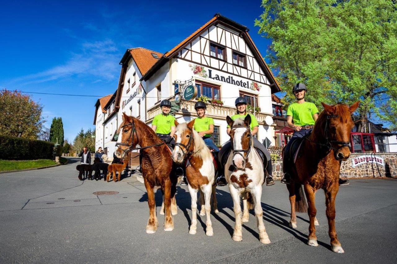 Landhotel & Reiterhof Schumann Triptis Exterior photo